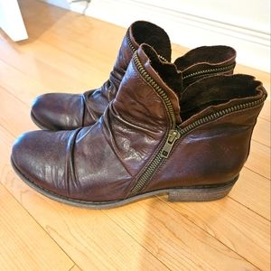 Miz Mooz Luna Booties - Size 10